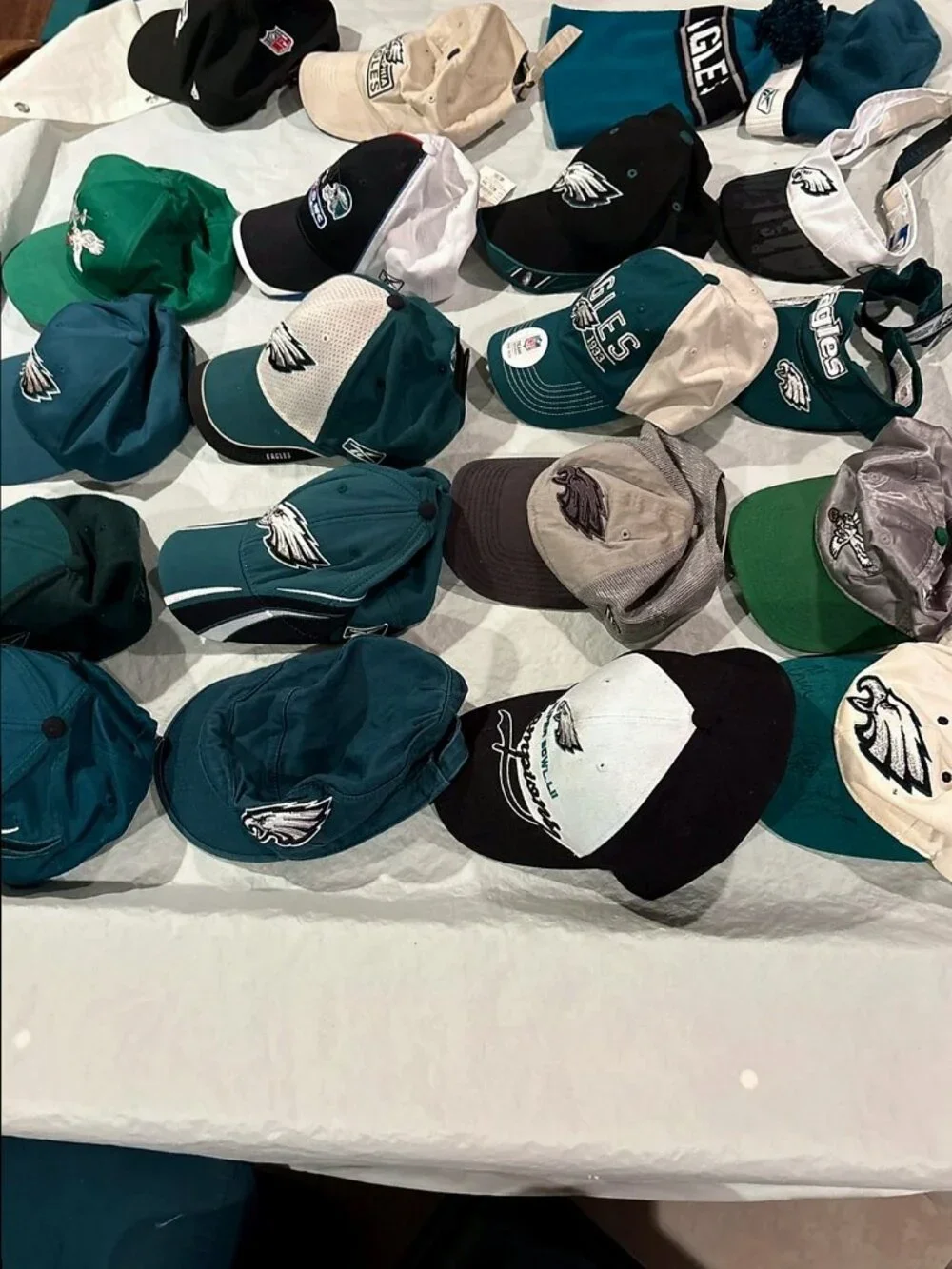 Philadelphia Eagles Lot of 20 Team Issued Reebok NFL Visors Bernie’s Hats VTG